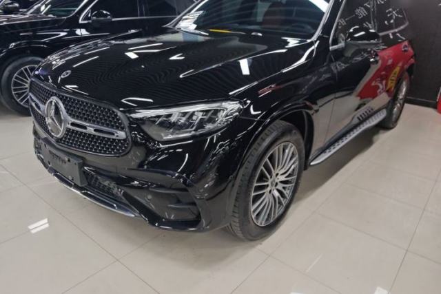 Ojetý Mercedes-Benz GLC 2023 Refreshed GLC 300 L 4MATIC Dynamic Edition 5 Seats