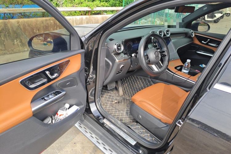 Used Mercedes-Benz GLC 2023 GLC 300 L 4MATIC Dynamic 7-Seater Driver Seat