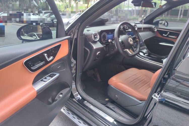 Used Mercedes-Benz GLC 2023 GLC 260 L 4MATIC Luxury 7-Seater Driver Seat