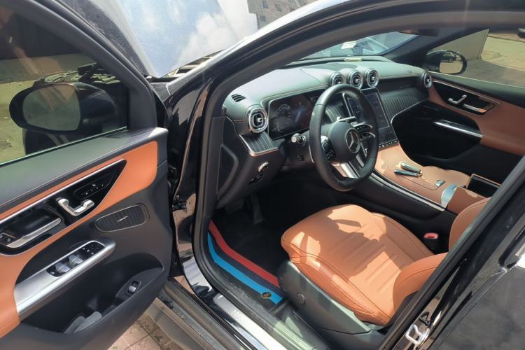 Used Mercedes-Benz GLC 2023 GLC 260 L 4MATIC Luxury Model 5 Seats Driver Seat