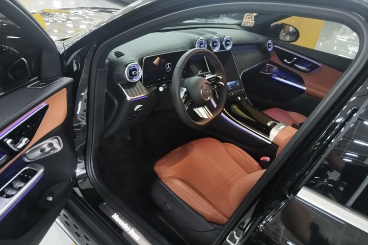 Used Mercedes-Benz GLC 2023 GLC 300 L 4MATIC Dynamic 7-Seater Driver Seat