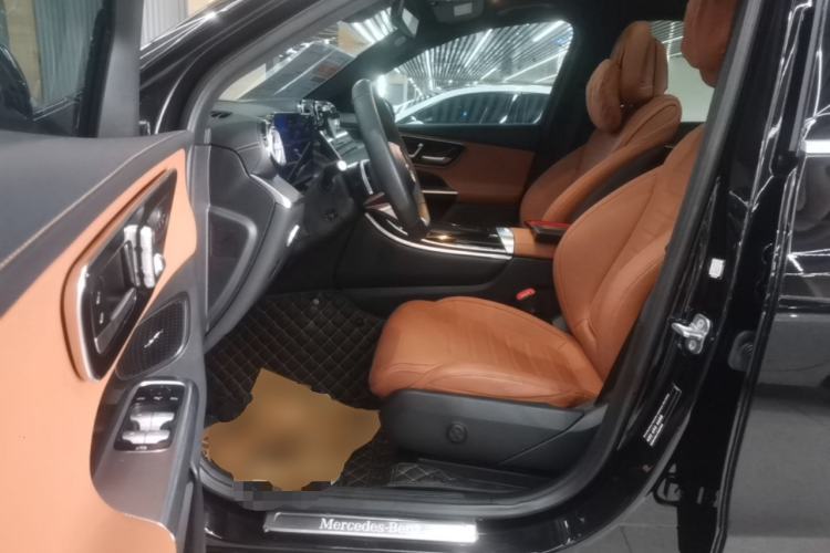 Used Mercedes-Benz GLC 2023 GLC 260 L 4MATIC Luxury Model 5 Seats Driver Seat
