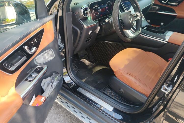 Used Mercedes-Benz GLC 2023 GLC 300 L 4MATIC Dynamic Edition 5-seater Driver Seat