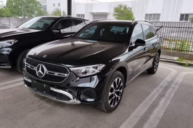 Used Mercedes-Benz GLC 2023 Facelift GLC 260 L 4MATIC Dynamic Version 5 Seats