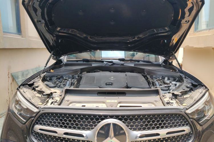 Used Mercedes-Benz GLC 2023 Refreshed GLC 300 L 4MATIC Luxury Version 7 Seats Engine Bay