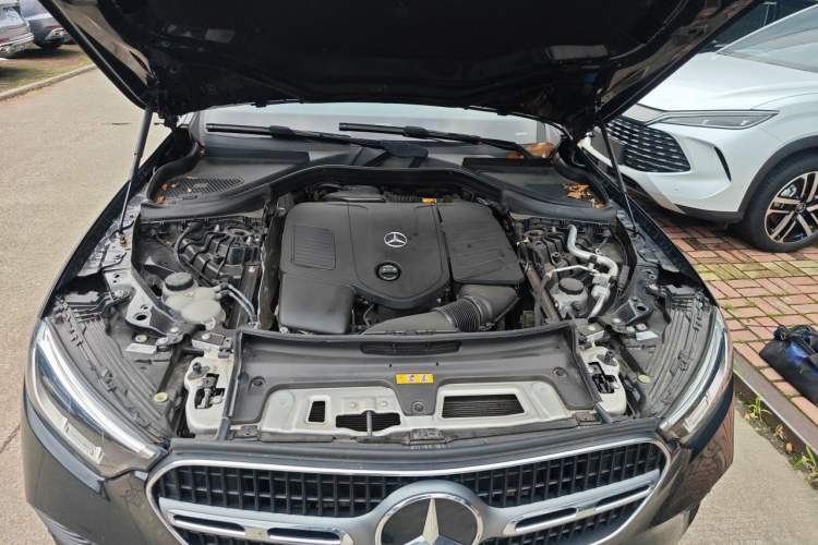Used Mercedes-Benz GLC 2023 GLC 260 L 4MATIC Dynamic Edition 5-seater Engine Bay