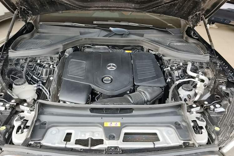 Used Mercedes-Benz GLC 2023 Facelift GLC 260 L 4MATIC Dynamic Version 5 Seats Engine Bay