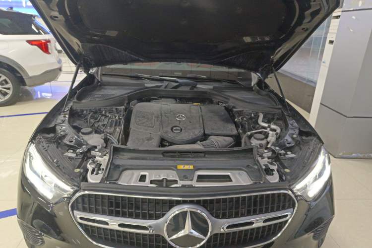 Used Mercedes-Benz GLC 2023 GLC 260 L 4MATIC Dynamic Edition 7-seater Engine Bay