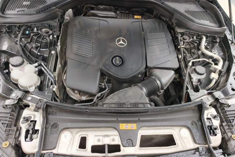 Used Mercedes-Benz GLC 2023 GLC 300 L 4MATIC Luxury 7-Seater Engine Bay