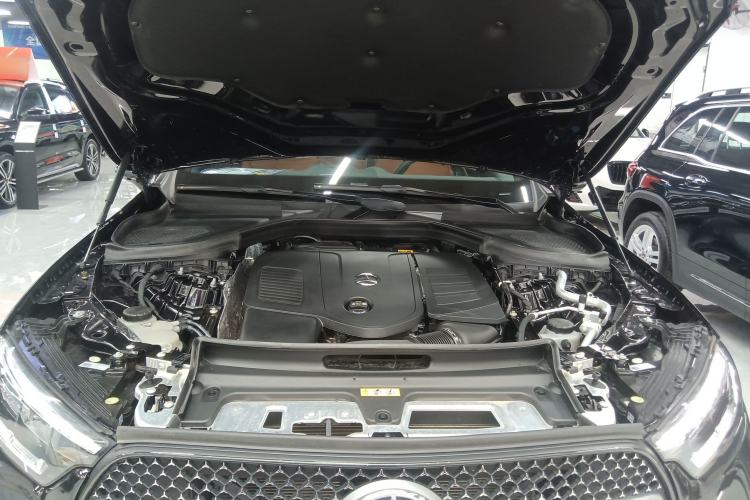 Used Mercedes-Benz GLC 2023 Facelift GLC 260 L 4MATIC Luxury Version 7-Seater Engine Bay