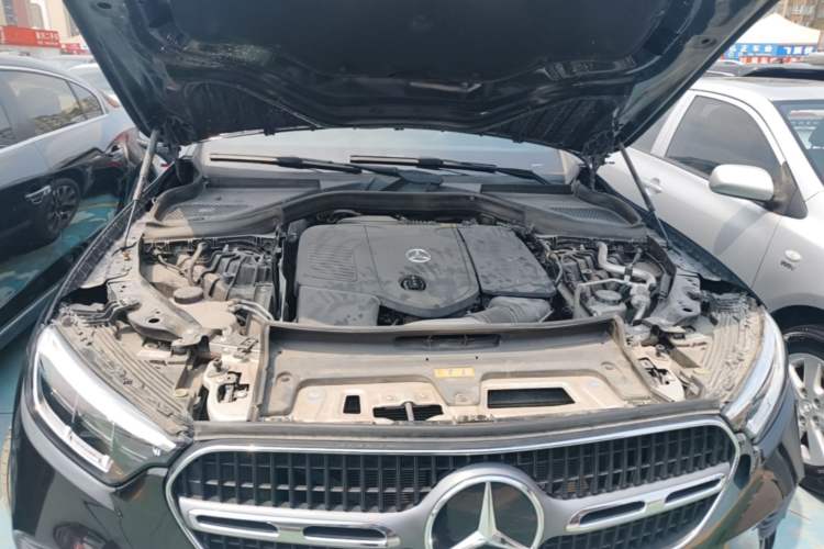 Used Mercedes-Benz GLC 2023 Facelift GLC 260 L 4MATIC Dynamic Version 5 Seats Engine Bay