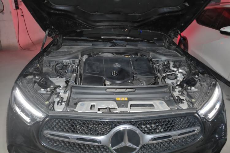Used Mercedes-Benz GLC 2023 Facelift GLC 260 L 4MATIC Luxury Version 7-Seater Engine Bay