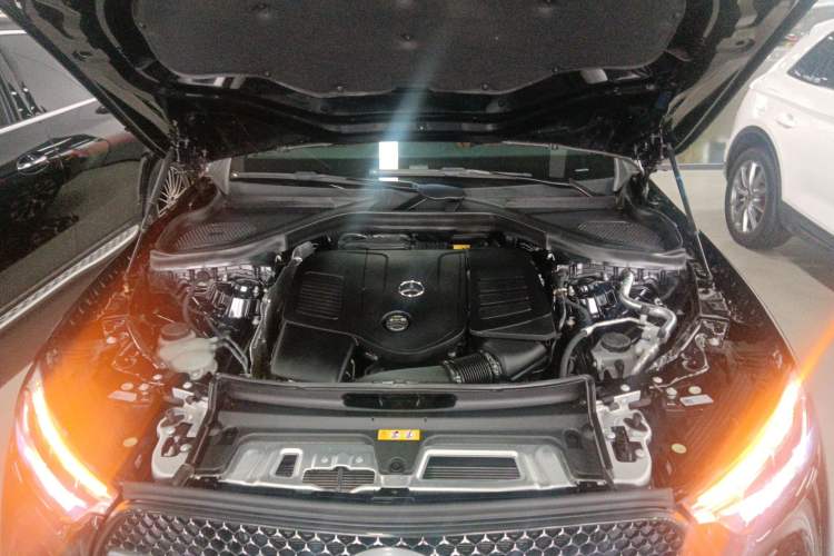 Used Mercedes-Benz GLC 2023 Facelift GLC 260 L 4MATIC Dynamic Version 5 Seats Engine Bay