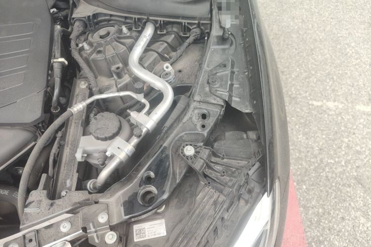 Used Mercedes-Benz GLC 2023 GLC 300 L 4MATIC Dynamic Edition 5-seater Engine Bay Left