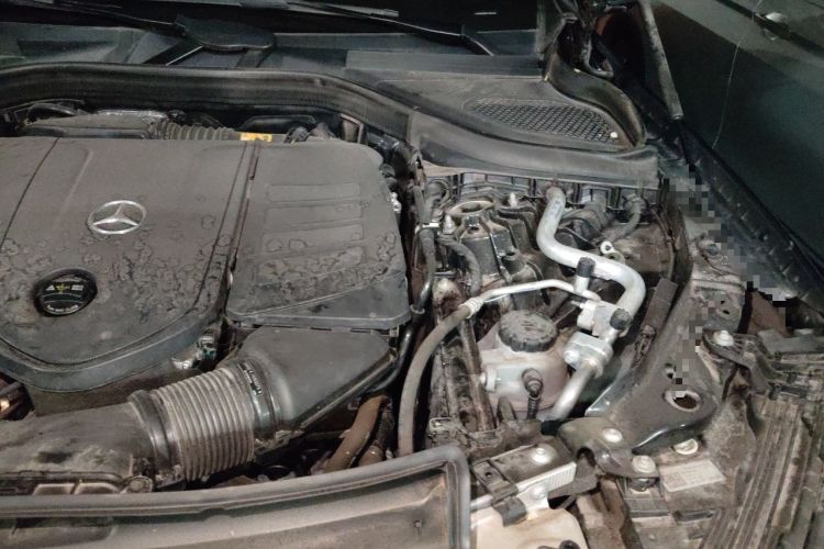 Used Mercedes-Benz GLC 2023 Facelift GLC 260 L 4MATIC Luxury Version 7-Seater Engine Bay Left