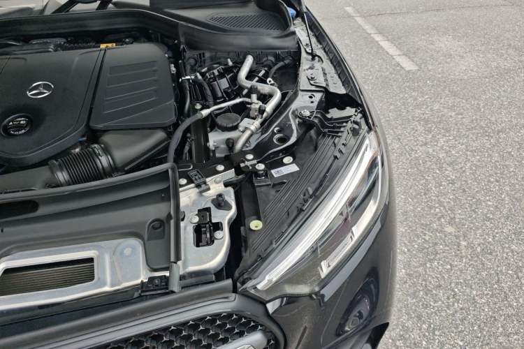 Used Mercedes-Benz GLC 2023 Refreshed GLC 300 L 4MATIC Dynamic Edition 5 Seats Engine Bay Left