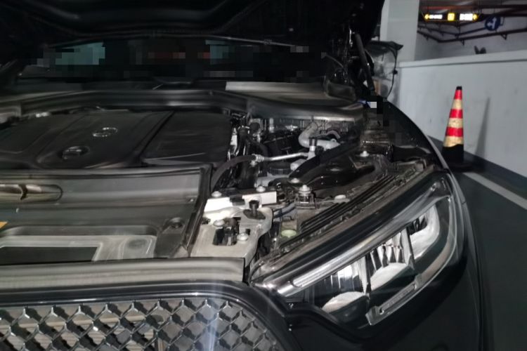 Used Mercedes-Benz GLC 2023 Refreshed GLC 300 L 4MATIC Dynamic Version 7-Seater Engine Bay Left