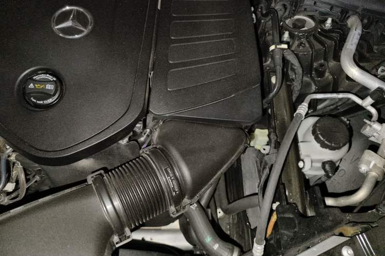 Used Mercedes-Benz GLC 2023 GLC 300 L 4MATIC Dynamic Edition 5-seater Engine Bay Left