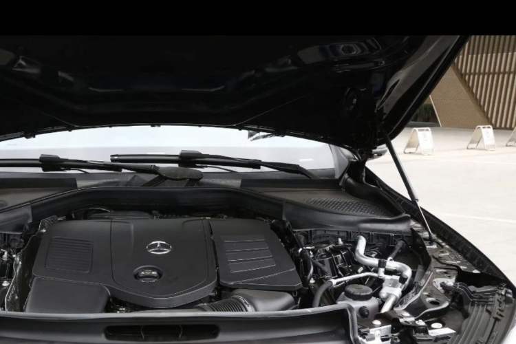 Used Mercedes-Benz GLC 2023 GLC 260 L 4MATIC Luxury 7-Seater Engine Bay Left