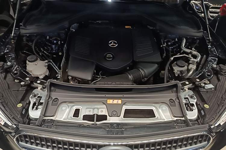 Used Mercedes-Benz GLC 2023 GLC 260 L 4MATIC Dynamic Edition 5-seater Engine Bay