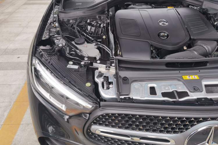 Used Mercedes-Benz GLC 2023 GLC 300 L 4MATIC Dynamic 7-Seater Engine Bay Right