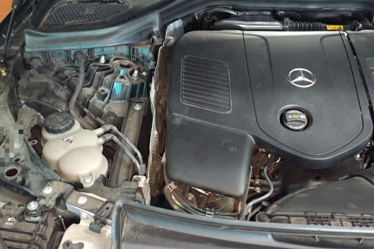 Used Mercedes-Benz GLC 2023 Refreshed GLC 300 L 4MATIC Luxury Version 7 Seats Engine Bay Right
