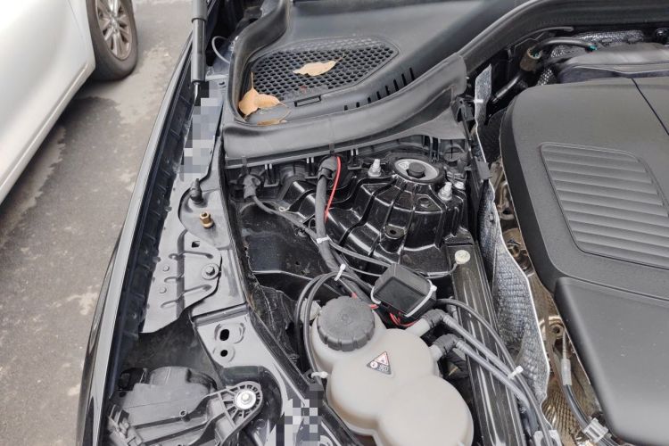 Used Mercedes-Benz GLC 2023 GLC 300 L 4MATIC Dynamic Edition 5-seater Engine Bay Right