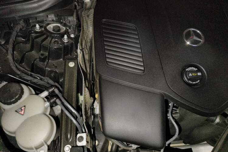 Used Mercedes-Benz GLC 2023 GLC 300 L 4MATIC Dynamic Edition 5-seater Engine Bay Right