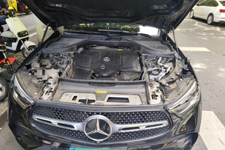 Used Mercedes-Benz GLC 2023 GLC 300 L 4MATIC Luxury 7-Seater Engine Bay