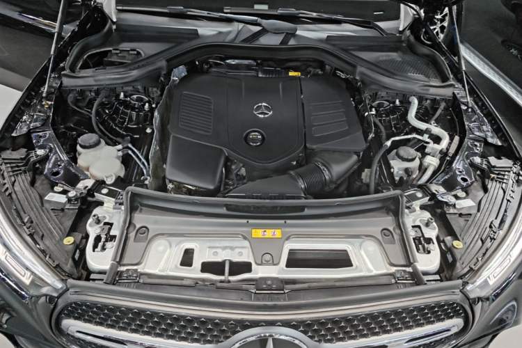 Used Mercedes-Benz GLC 2023 Refreshed GLC 300 L 4MATIC Dynamic Version 7-Seater Engine Bay