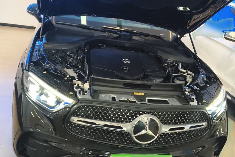 Used Mercedes-Benz GLC 2023 Facelifted GLC 300 L 4MATIC Luxury Version 5 Seats Engine Bay