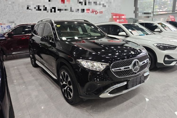 Used Mercedes-Benz GLC 2023 Facelift GLC 260 L 4MATIC Dynamic Version 5 Seats Exterior 1