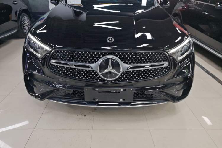 Used Mercedes-Benz GLC 2023 Refreshed GLC 300 L 4MATIC Dynamic Edition 5 Seats Exterior 1