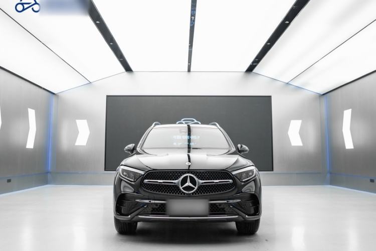 Used Mercedes-Benz GLC 2023 Facelift GLC 260 L 4MATIC Luxury Version 5 Seats Exterior 1