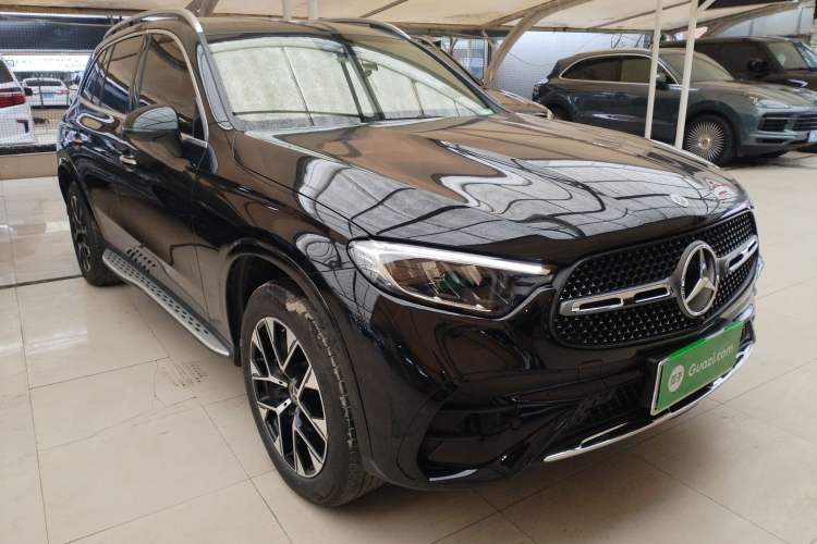 Used Mercedes-Benz GLC 2023 GLC 260 L 4MATIC Luxury 7-Seater Exterior 1
