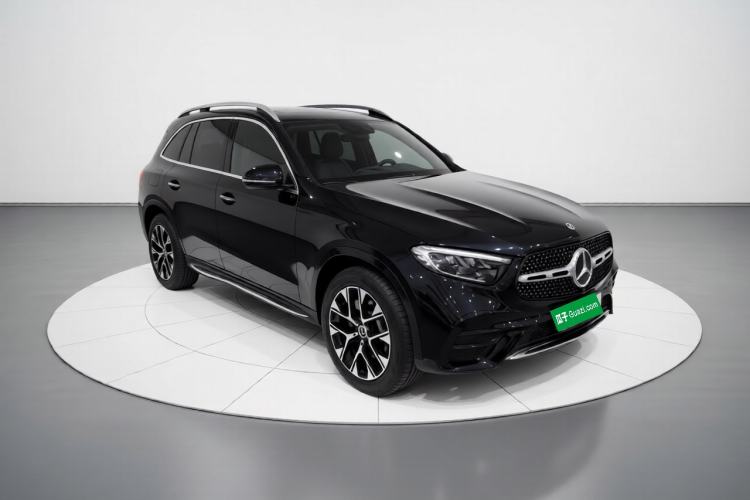 Used Mercedes-Benz GLC 2023 Facelift GLC 260 L 4MATIC Luxury Version 7-Seater Exterior 2