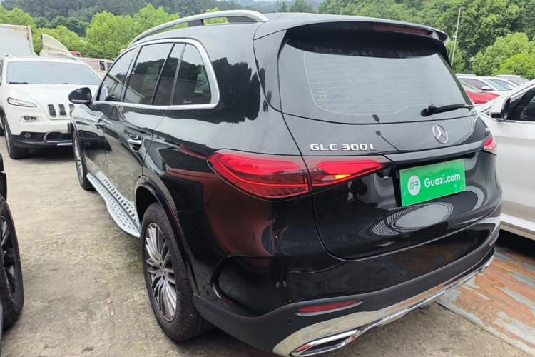 Used Mercedes-Benz GLC 2023 Refreshed GLC 300 L 4MATIC Dynamic Edition 5 Seats Exterior 2