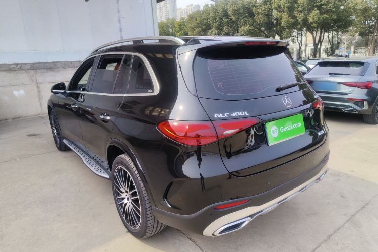 Used Mercedes-Benz GLC 2023 GLC 300 L 4MATIC Luxury 7-Seater Exterior 2