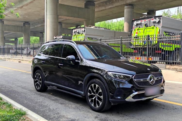 Used Mercedes-Benz GLC 2023 GLC 260 L 4MATIC Dynamic Edition 7-seater Exterior 2