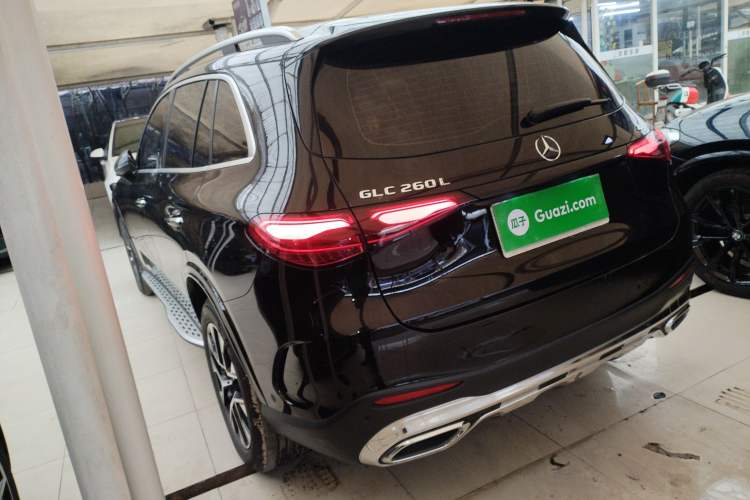 Used Mercedes-Benz GLC 2023 GLC 260 L 4MATIC Luxury 7-Seater Exterior 2