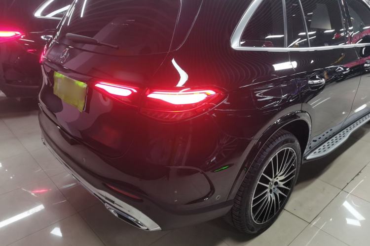 Used Mercedes-Benz GLC 2023 GLC 300 L 4MATIC Luxury 7-Seater Exterior 3