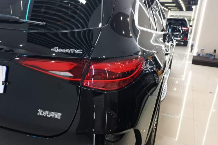 Used Mercedes-Benz GLC 2023 Refreshed GLC 300 L 4MATIC Dynamic Edition 5 Seats Exterior 3