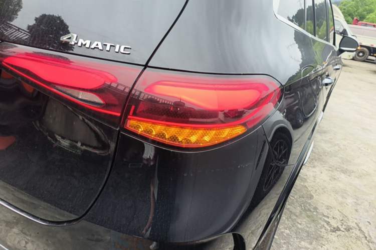 Used Mercedes-Benz GLC 2023 Refreshed GLC 300 L 4MATIC Dynamic Edition 5 Seats Exterior 3