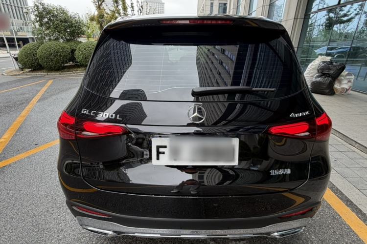 Used Mercedes-Benz GLC 2023 GLC 300 L 4MATIC Dynamic Edition 5-seater Exterior 3