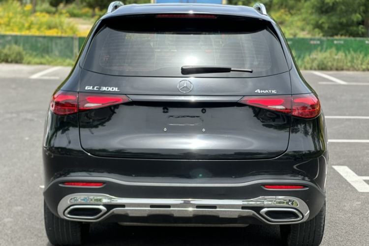 Used Mercedes-Benz GLC 2023 GLC 260 L 4MATIC Dynamic Edition 7-seater Exterior 4