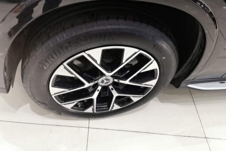 Used Mercedes-Benz GLC 2023 GLC 260 L 4MATIC Dynamic Edition 5-seater Exterior 4