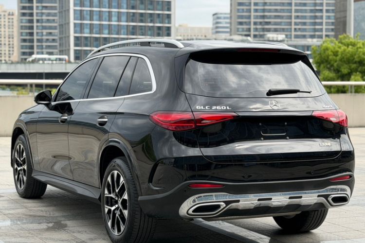 Used Mercedes-Benz GLC 2023 Facelift GLC 260 L 4MATIC Luxury Version 5 Seats Exterior 4