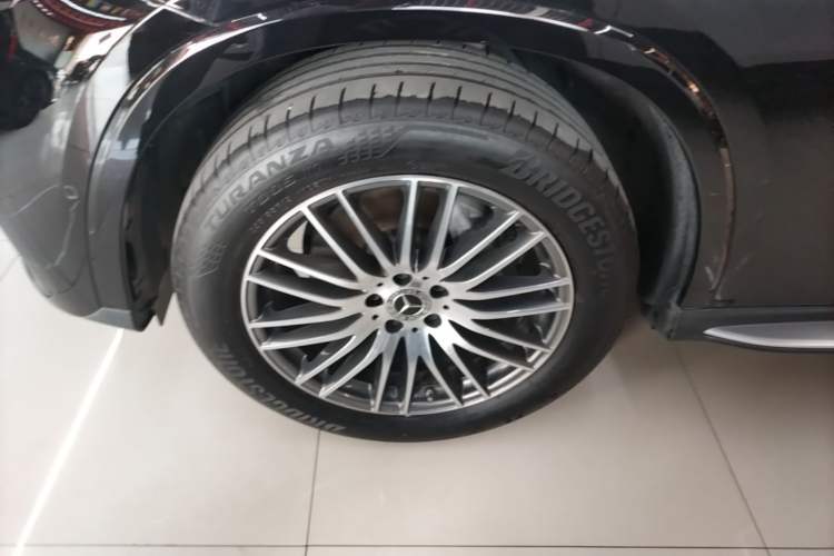 Used Mercedes-Benz GLC 2023 Refreshed GLC 300 L 4MATIC Dynamic Edition 5 Seats Exterior 4