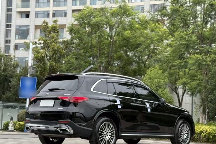 Used Mercedes-Benz GLC 2023 Refreshed GLC 300 L 4MATIC Dynamic Version 7-Seater Exterior 5