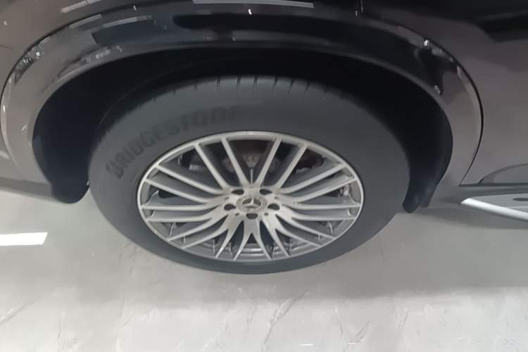 Used Mercedes-Benz GLC 2023 GLC 300 L 4MATIC Dynamic Edition 5-seater Exterior 5